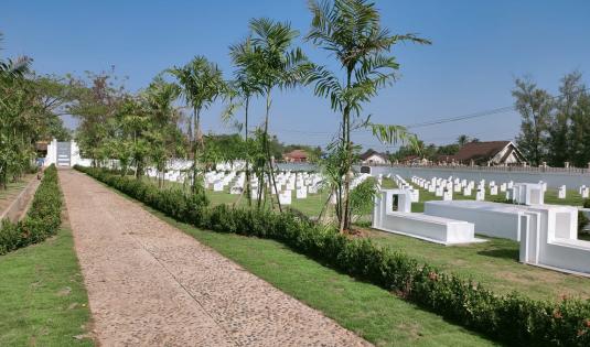 Der französische Militärfriedhof in Vientiane (Laos)