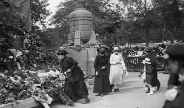 Les monuments aux morts