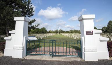 La Ferme de Suippes National Cemetery 