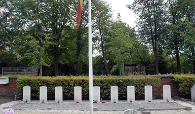 Source : TracesOfWar.nl