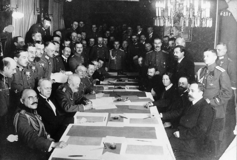 Signature de l'armistice germano-russe du 15 décembre 1917, Brest-Litowsk, 15 décembre 1917