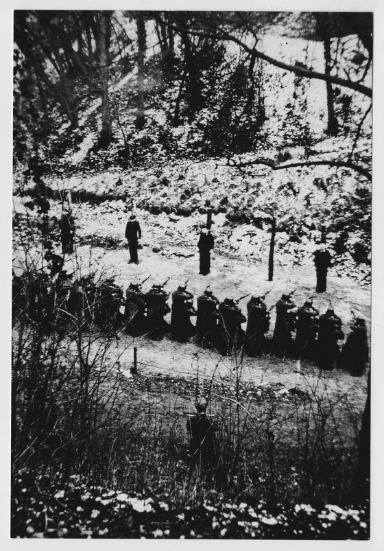 Exécution du 21 février 1944. Photographie prise par Clemens Rüther ©ECPAD-Association des amis de Franz STOCK
