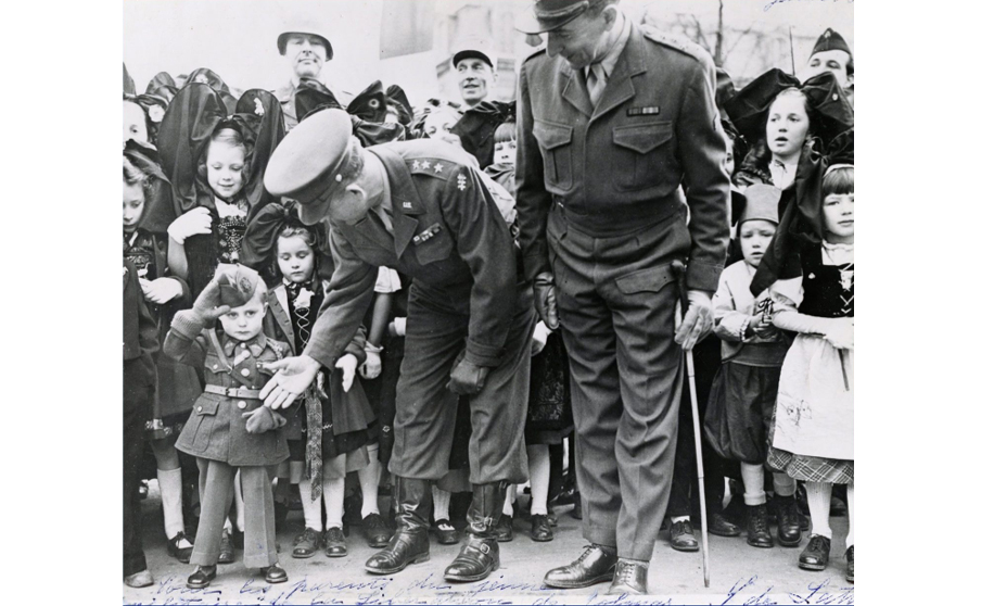 général américain Devers et au général De Lattre de Tassigny