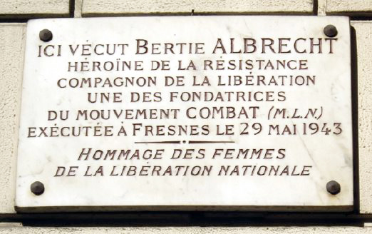 Plaque en hommage à B Albrecht