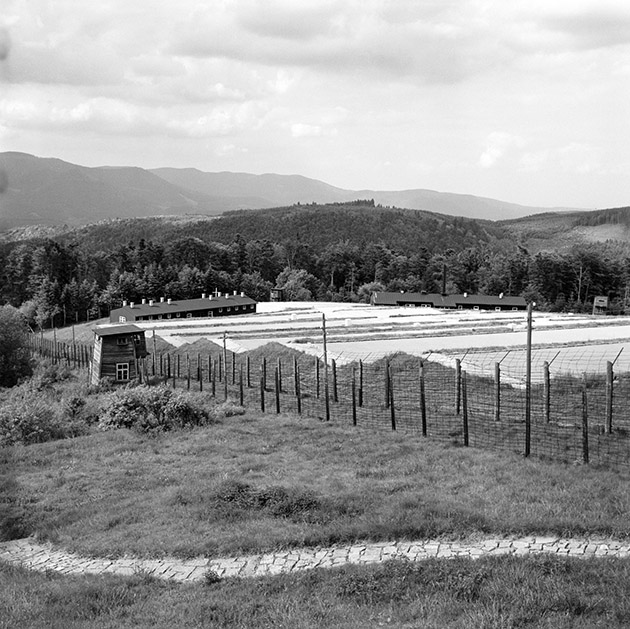 Camp de concentration de Natzweiler-Struthof en Alsace. © Roger-Viollet