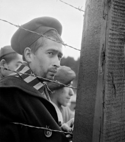 Survivants du camp de Vaihingen, avril 1945.