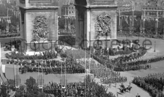 1919, les lendemains de la Grande Guerre et le défilé de la victoire