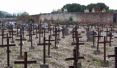 The “Gueules Cassées” cemetery in Cadillac