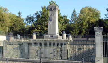 Champigny Memorial