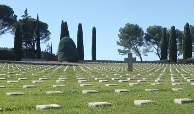 Der Nationalfriedhof Luynes 
