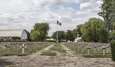 Senlis French national war cemetery