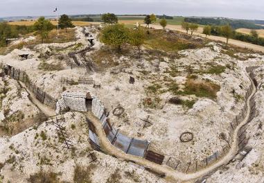 De la stratégie militaire à la mise en mémoire