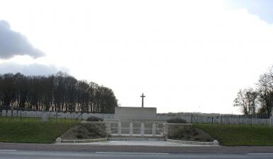 Cimetière britannique de La Ville-aux-Bois 