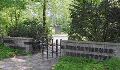 Cimetière du camp de prisonniers de Stukenbrock (Stalag VI K (326)