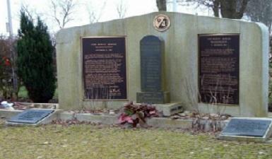 Mémorial allemand et américain de Perl