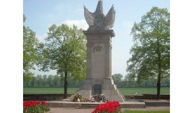 Mémorial à la rencontre des troupes russes et américaines