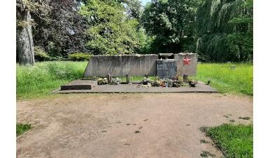 Cimetière militaire soviétique Ilmpark Weimar