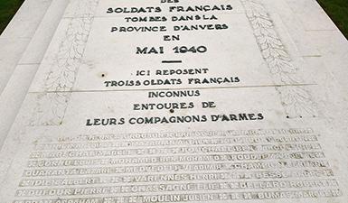Mémorial des soldats français Inconnus du cimetière de Schoonselhof