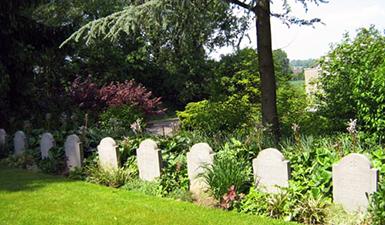 Cimetière militaire allemand de Saint-Symphorien