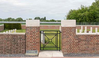 Cimetière militaire du Commonwealth du Passage à niveau du Touquet