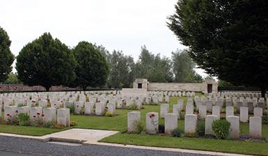 Sépultures militaires du cimetière communal de Tournai