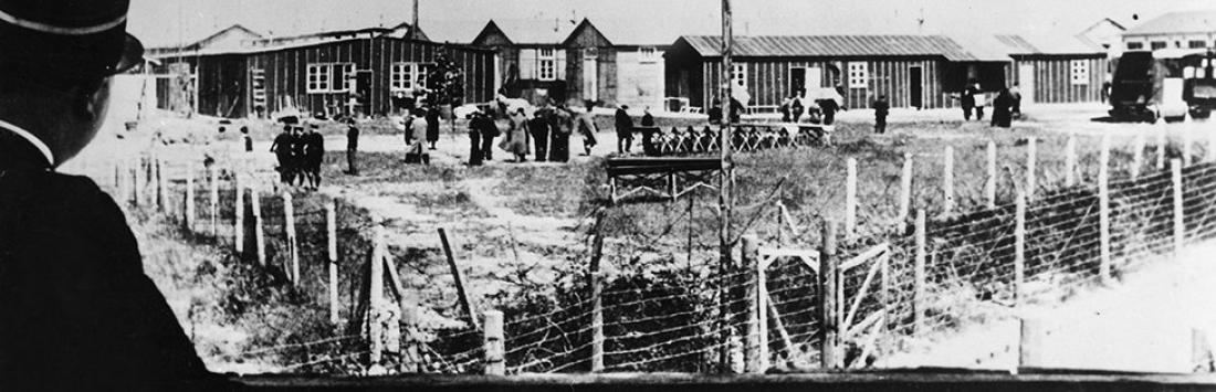 Camp d’internement des Juifs français et étrangers à Pithiviers près d’Orléans (Loiret), 1941.