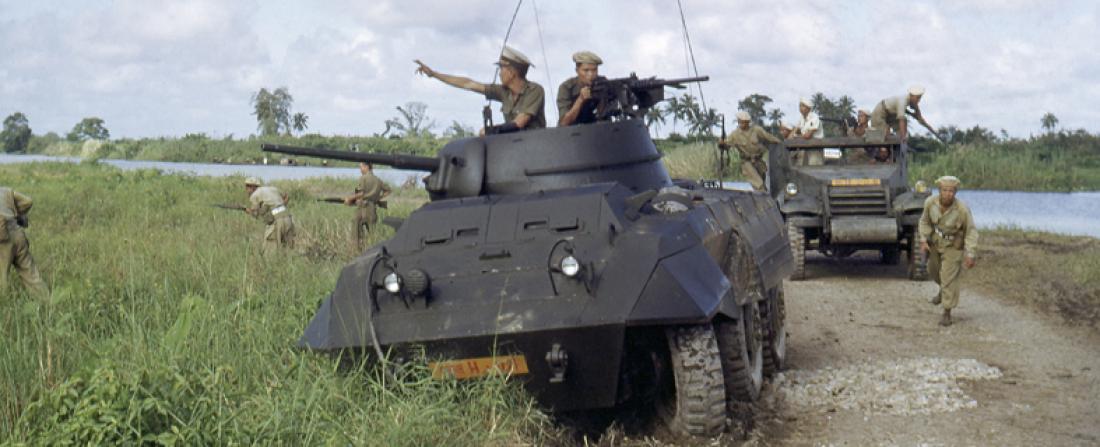 Entraînement d'un escadron blindé de l'armée vietnamienne.